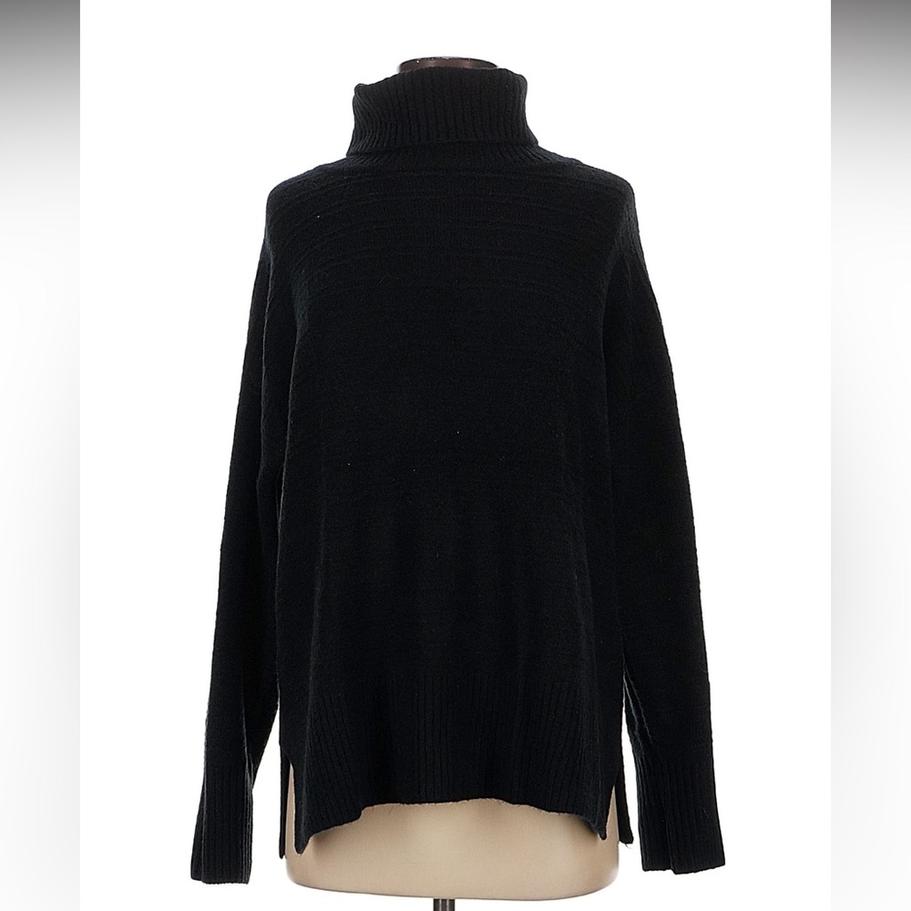 Vince Camino Black Turtleneck sweater with side slits